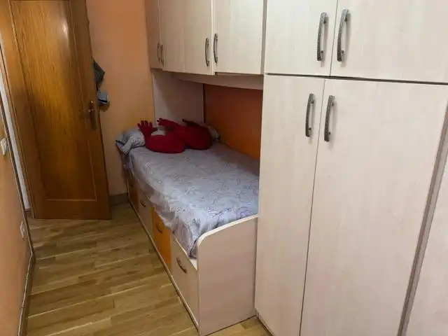 Dormitori de Pis en venda en Esparreguera amb Aire condicionat, Calefacció i Parquet
