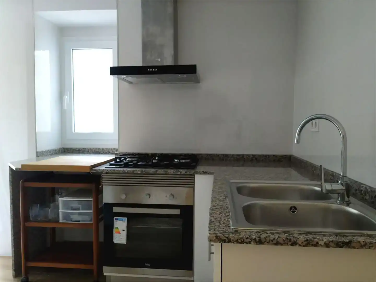 Kitchen of Flat for rent in  Valencia Capital  with Air Conditioner