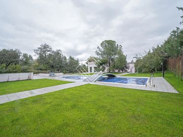 Detached house with pool for sale in Urbanización La Moraleja