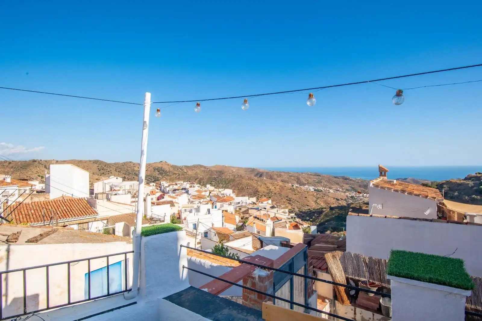 Vista exterior de Finca rústica en venda en Moclinejo amb Aire condicionat, Jardí privat i Terrassa