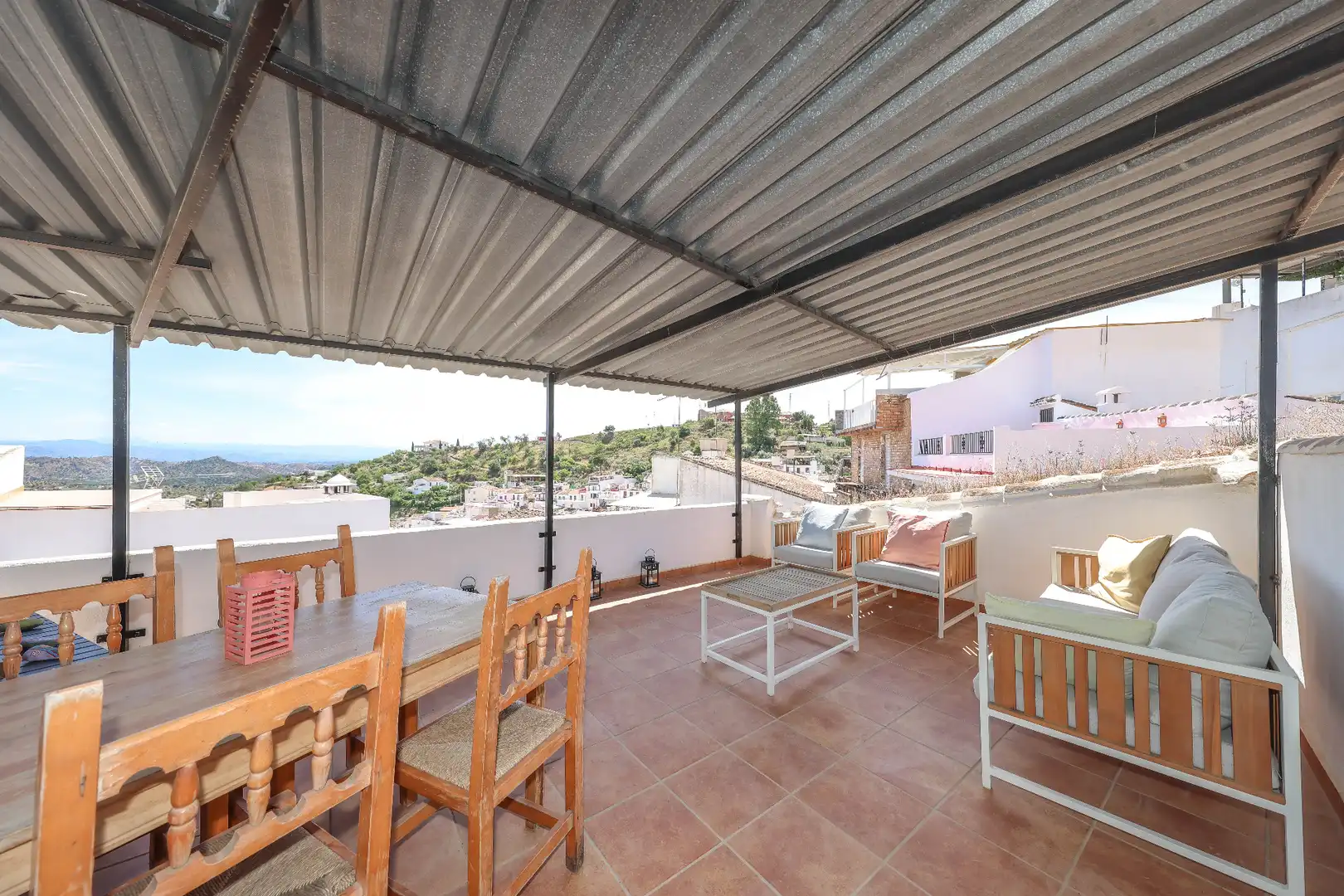 Terrassa de Casa o xalet en venda en Guaro