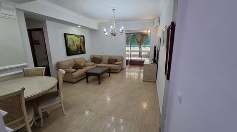 Foto 2 de Piso en venta en Puerto Deportivo, Fuengirola
