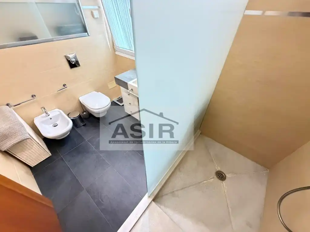 Baño de Piso de alquiler en Carcaixent con Aire acondicionado, Calefacción y Balcón
