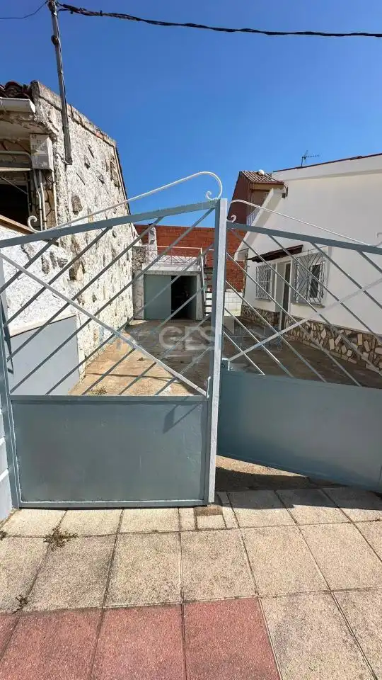 Aparcament de Casa o xalet en venda en San Andrés del Rabanedo amb Calefacció i Jardí privat
