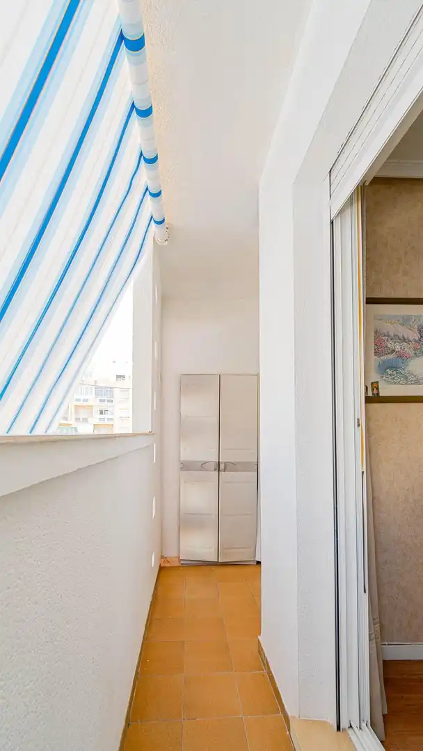 Terrassa de Apartament en venda en Torrevieja amb Moblat i Balcó