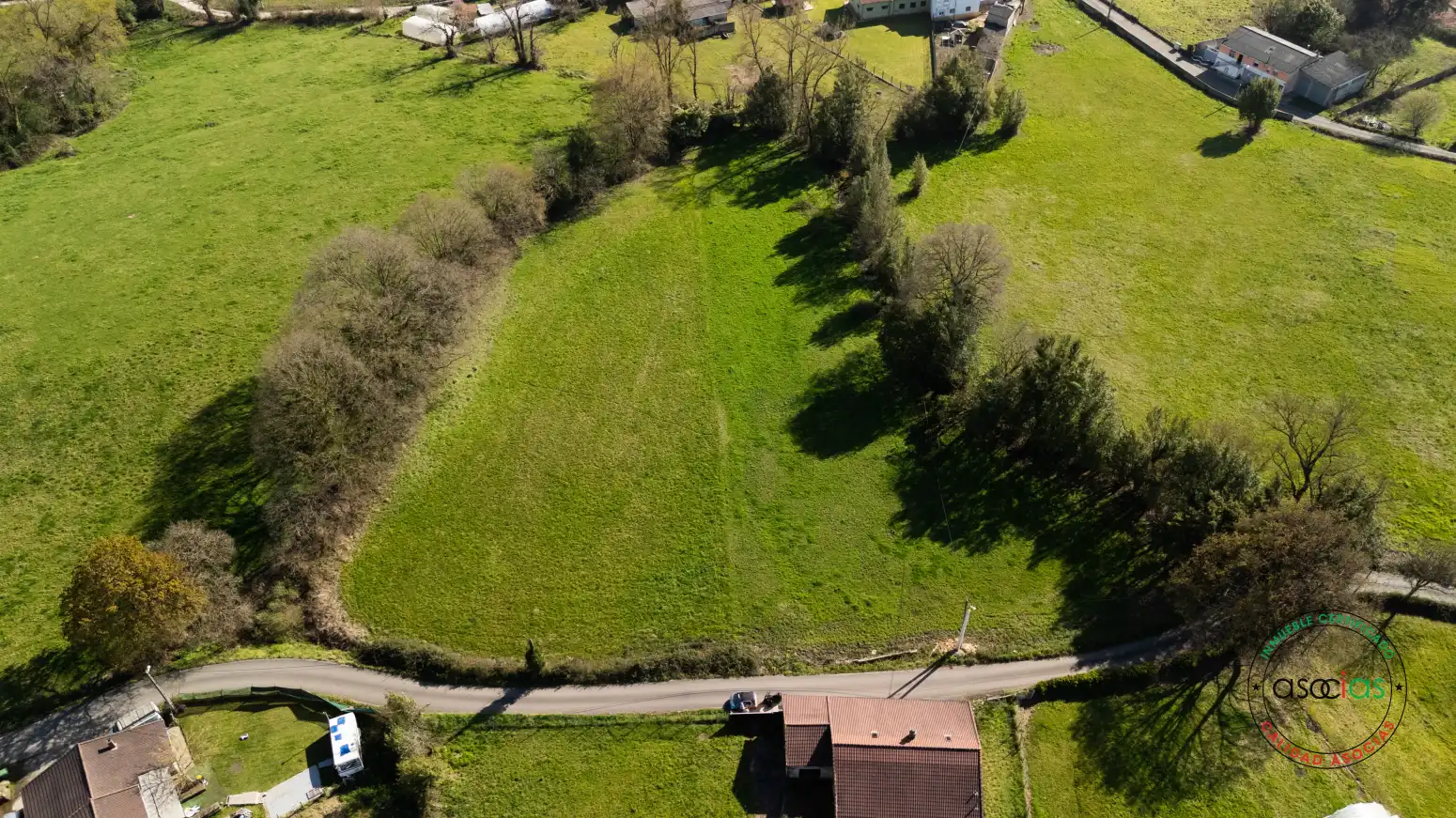 Grundstücke zum Verkauf in Siero