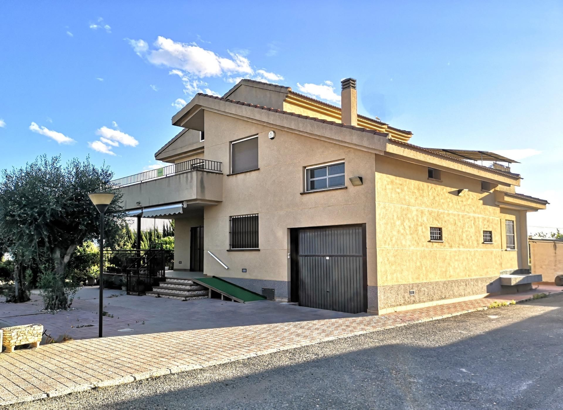 Vista exterior de Casa o xalet en venda en  Murcia Capital amb Jardí privat, Terrassa i Traster