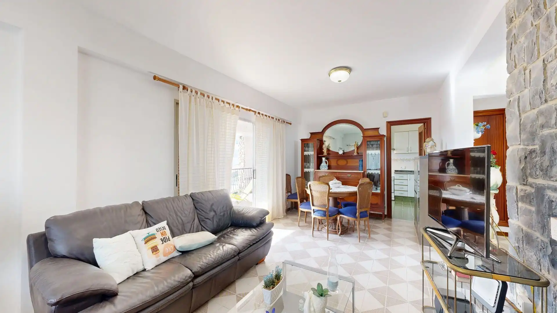 Wohnzimmer von Haus oder Chalet zum Verkauf in Chiva mit Privatgarten und Abstellraum