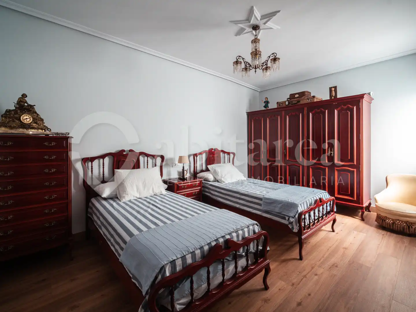 Bedroom of Flat for sale in Santoña  with Heating, Parquet flooring and Balcony