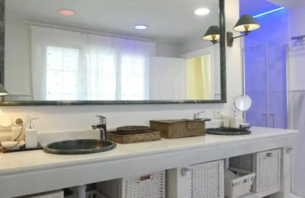 Bathroom of Houses for rent in Nueva Andalucía