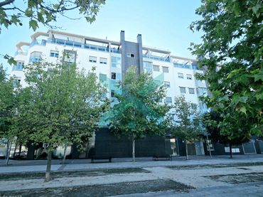 Pis amb piscina en venda a Calle Villaluenga de la Sagra