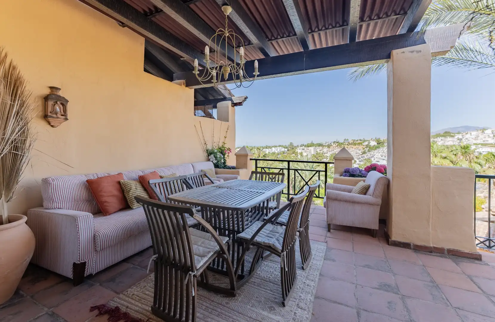 Terraza de Apartamento de alquiler en Estepona con Aire acondicionado, Calefacción y Terraza