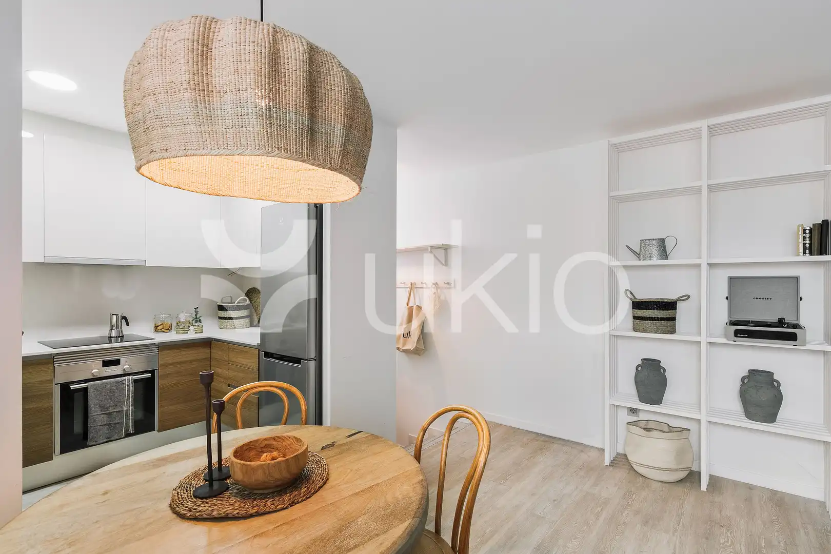 Cocina de Apartamento de alquiler en Barcelona con Aire acondicionado, Calefacción y Amueblado