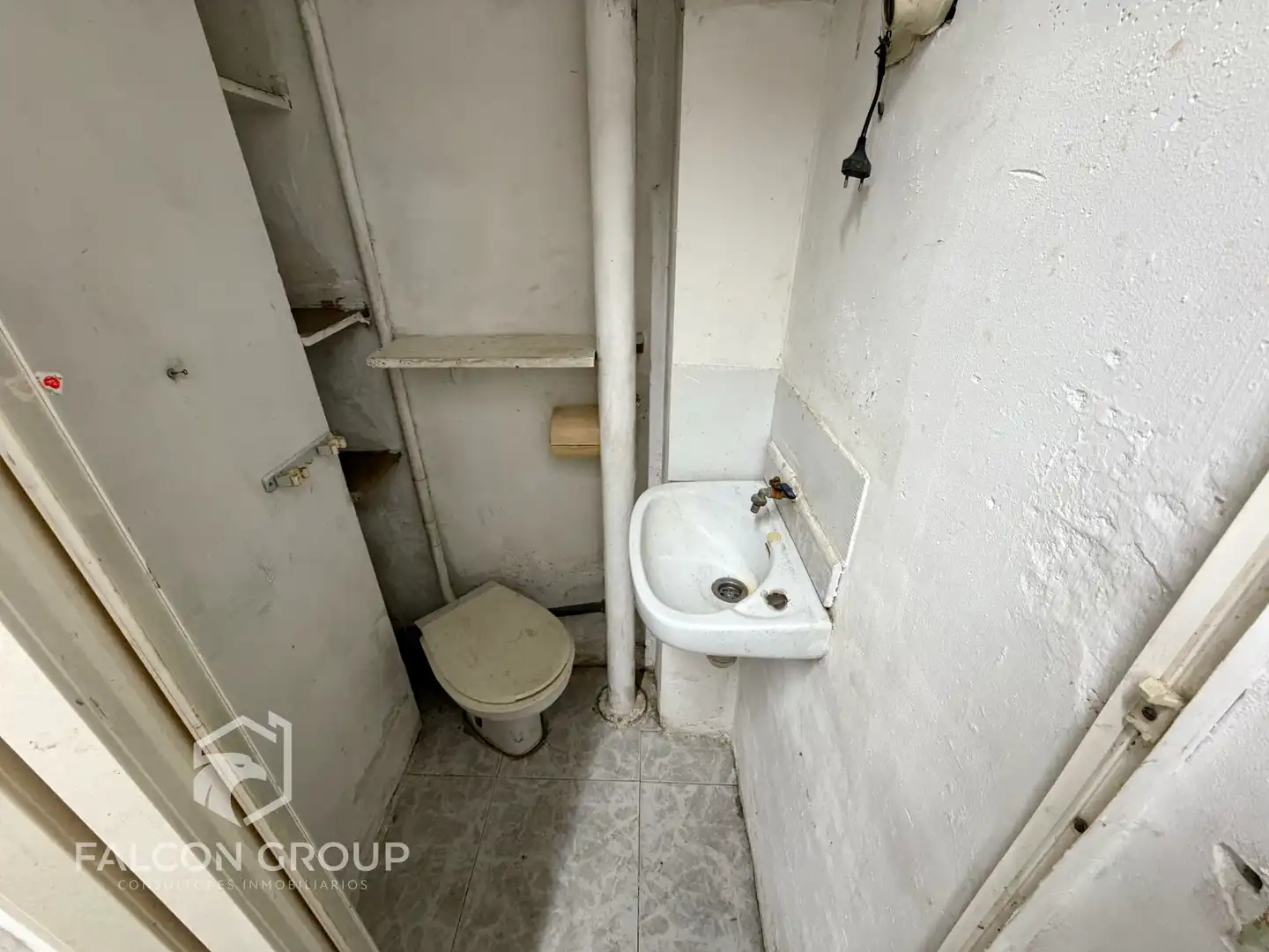 Baño de Local en venta en Vilanova i la Geltrú