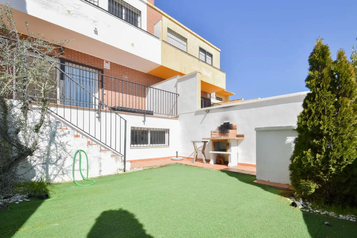 Jardí de Casa adosada en venda en Las Gabias amb Terrassa i Piscina comunitària