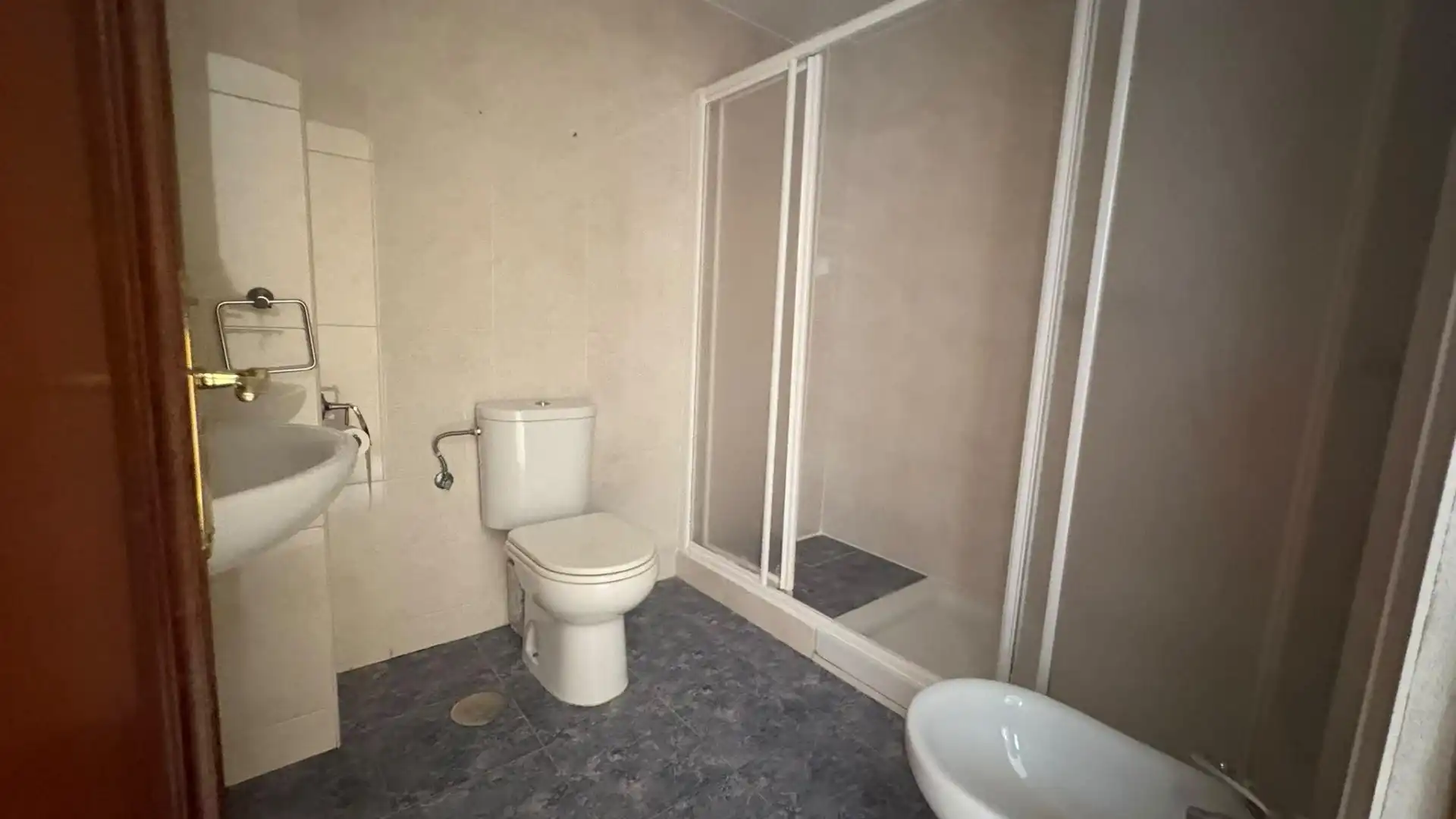 Bathroom of Flat for sale in Málaga  with Terrace and Balcony