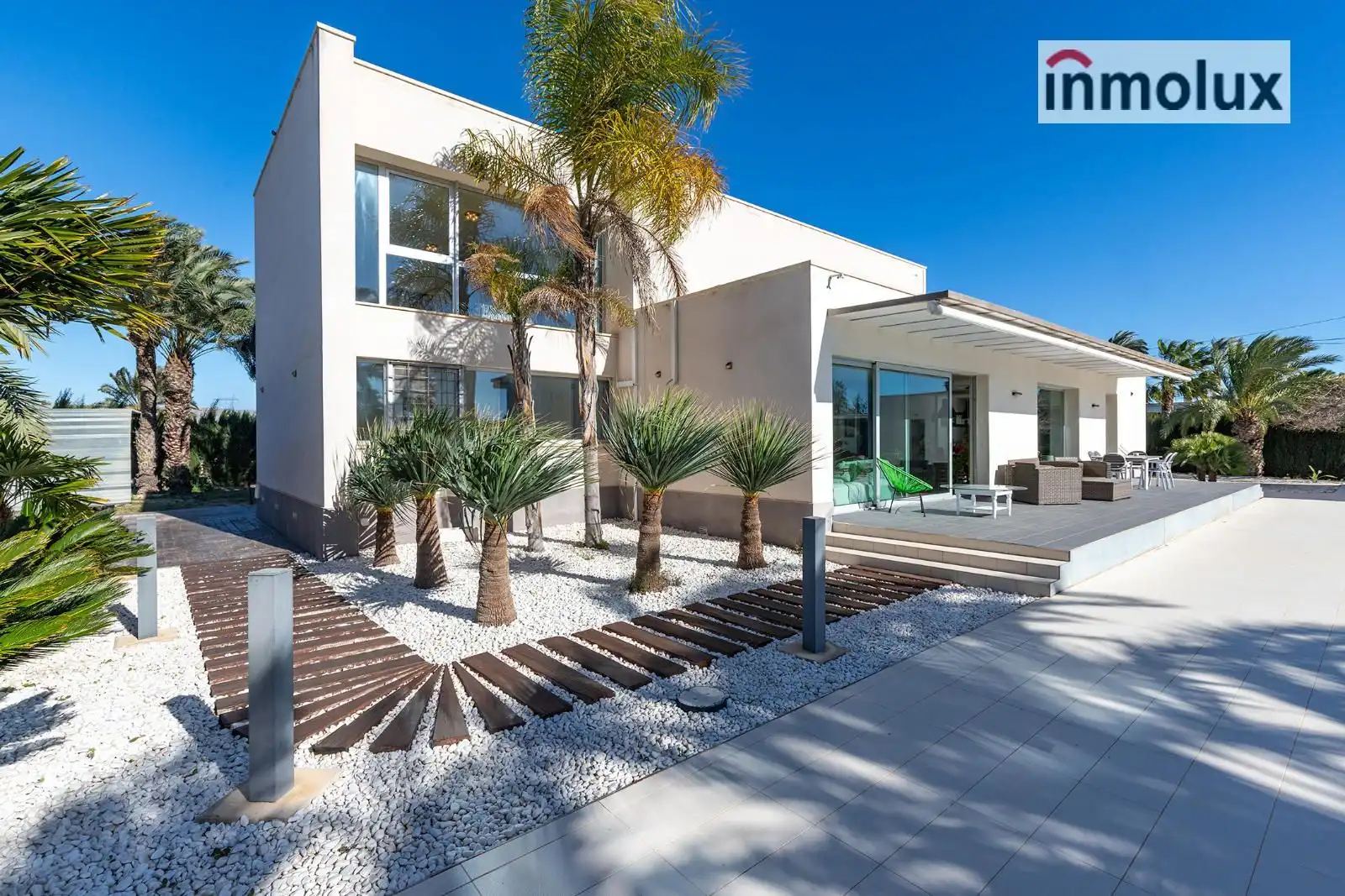 Vista exterior de Casa o chalet en venta en Elche / Elx con Aire acondicionado, Calefacción y Piscina