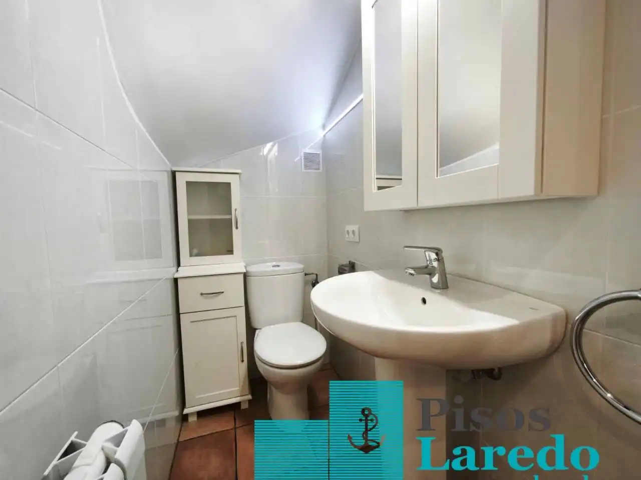 Baño de Piso en venta en Voto con Calefacción y Balcón