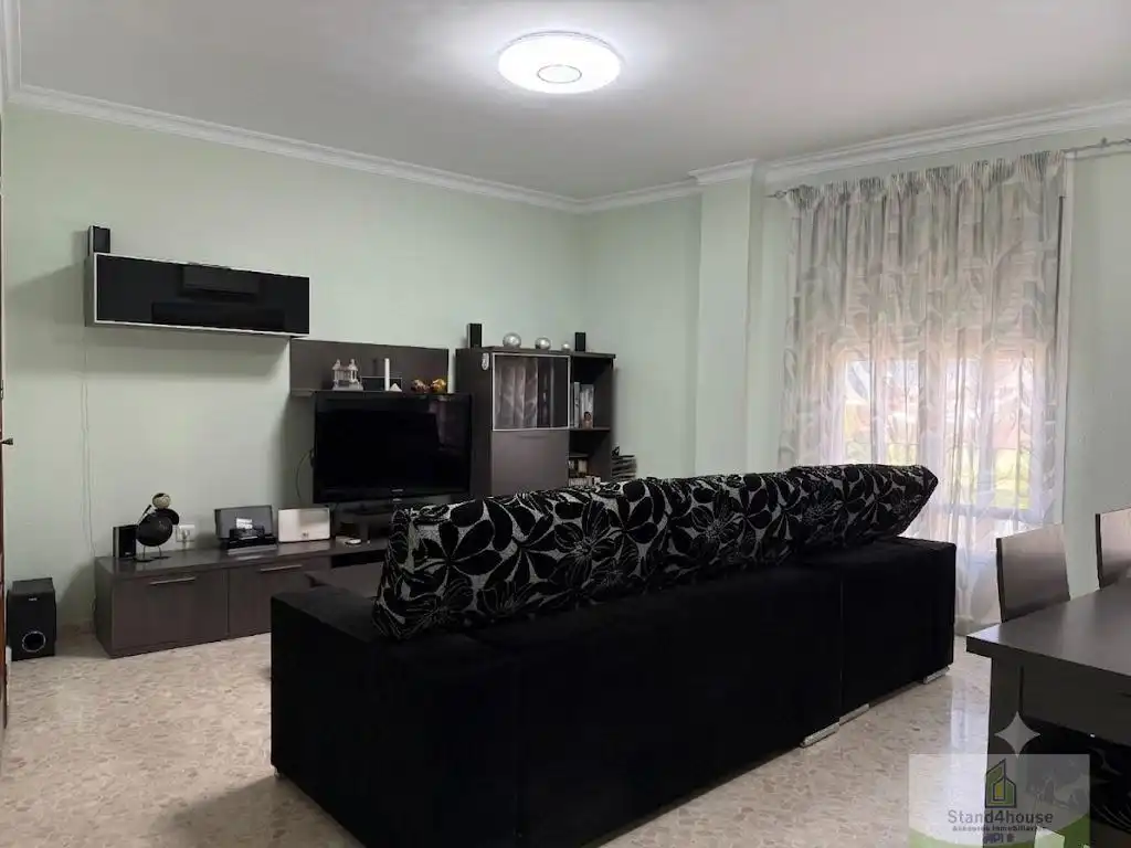 Living room of Flat for sale in Bollullos Par del Condado  with Air Conditioner, Heating and Storage room