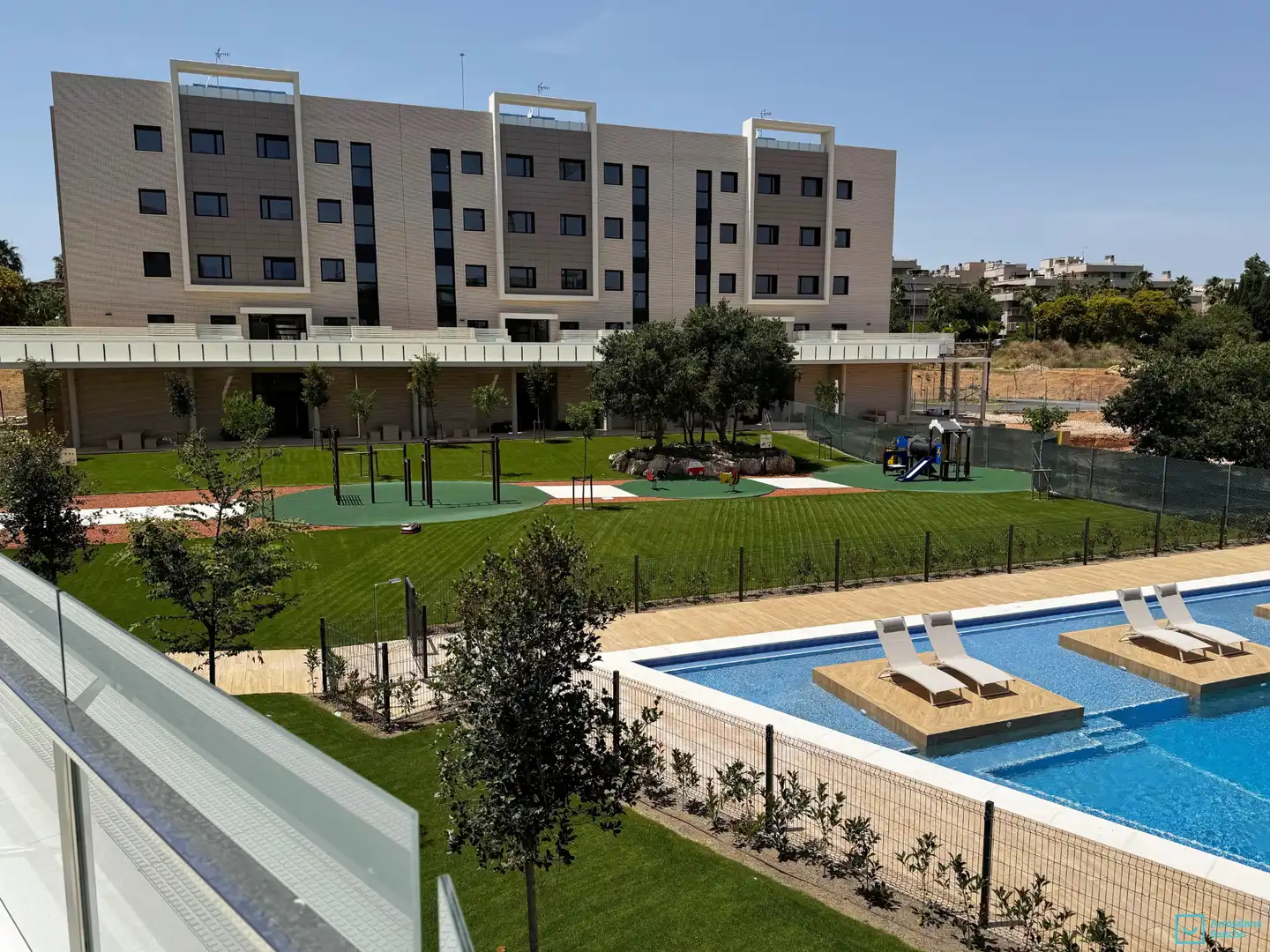 Piscina de Pis de lloguer en Salou amb Aire condicionat, Calefacció i Parquet