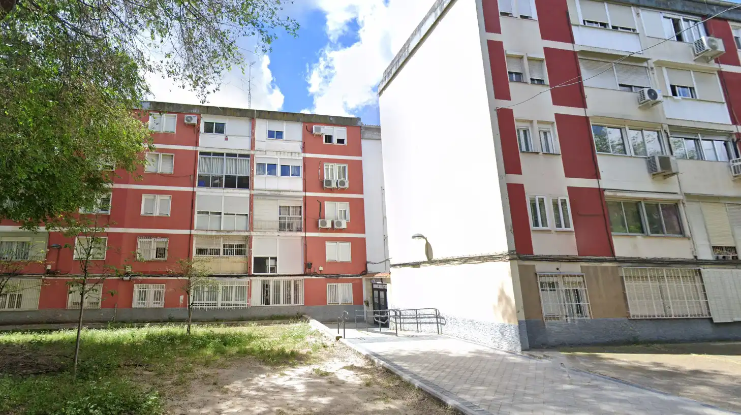 Vista exterior de Casa o chalet en venta en Madrid