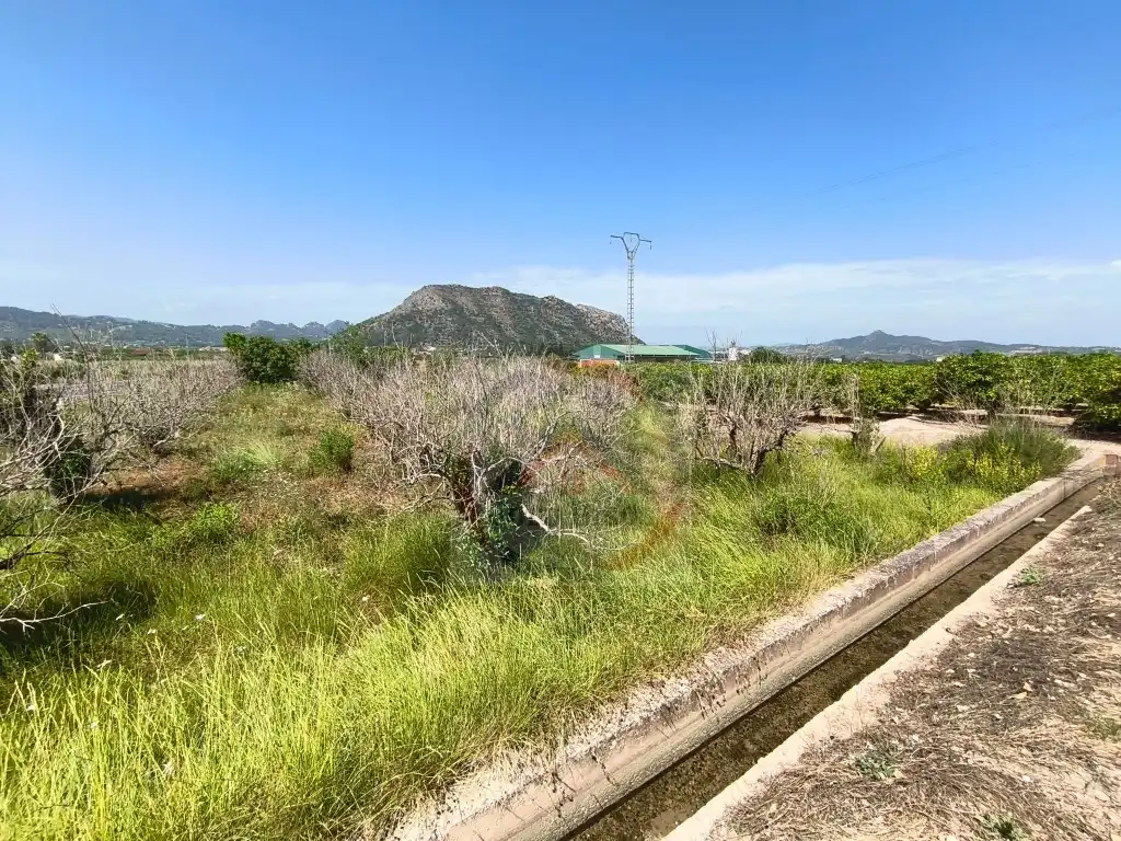 Residencial en venta en Llocnou d'En Fenollet