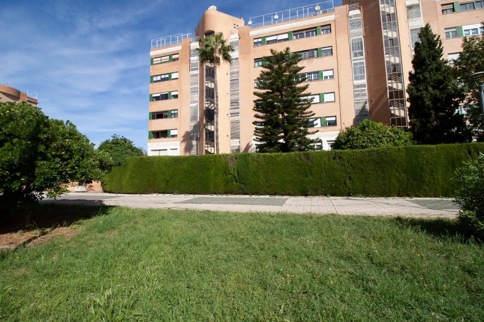 Exterior view of Flat for sale in Sevilla  with Air Conditioner, Heating and Community pool