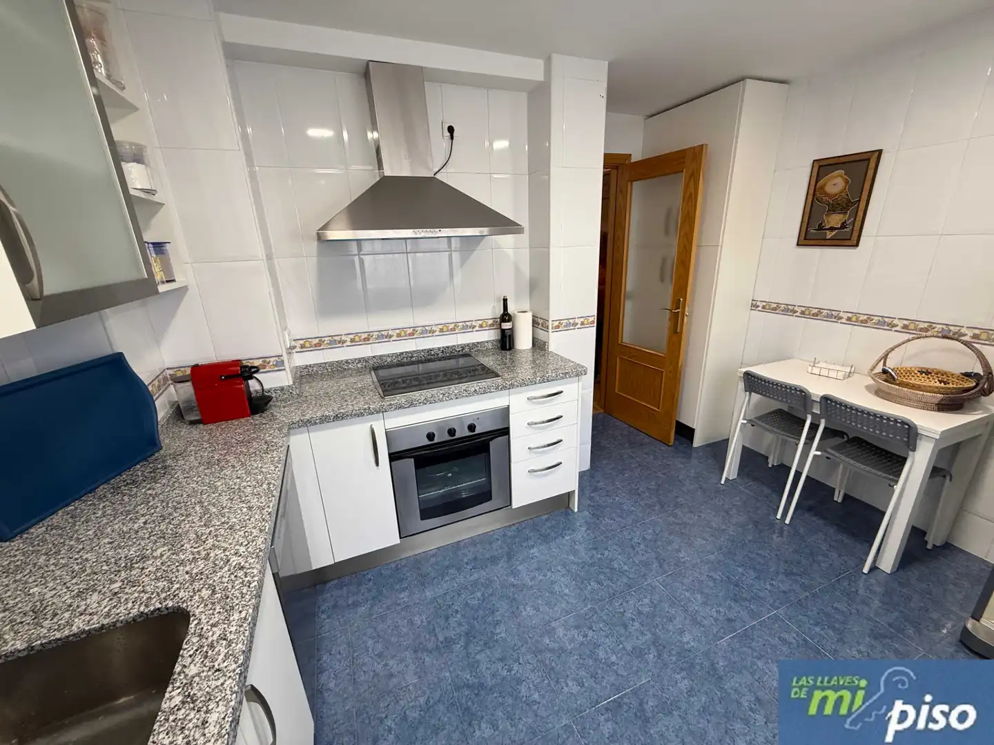 Kitchen of Flat for sale in Tudela de Duero  with Heating, Parquet flooring and Storage room
