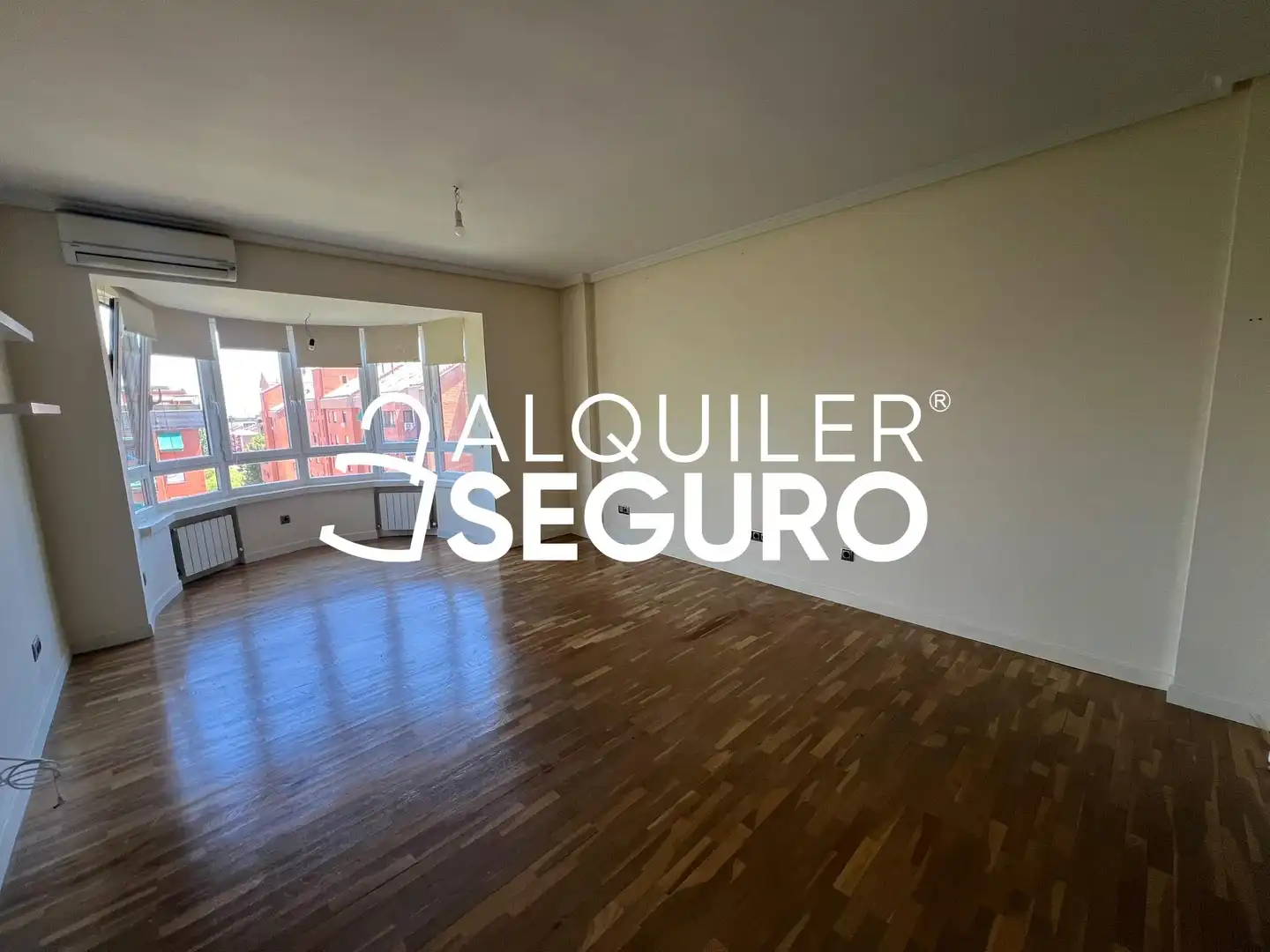 Bedroom of Flat for rent in Tres Cantos  with Air Conditioner and Heating