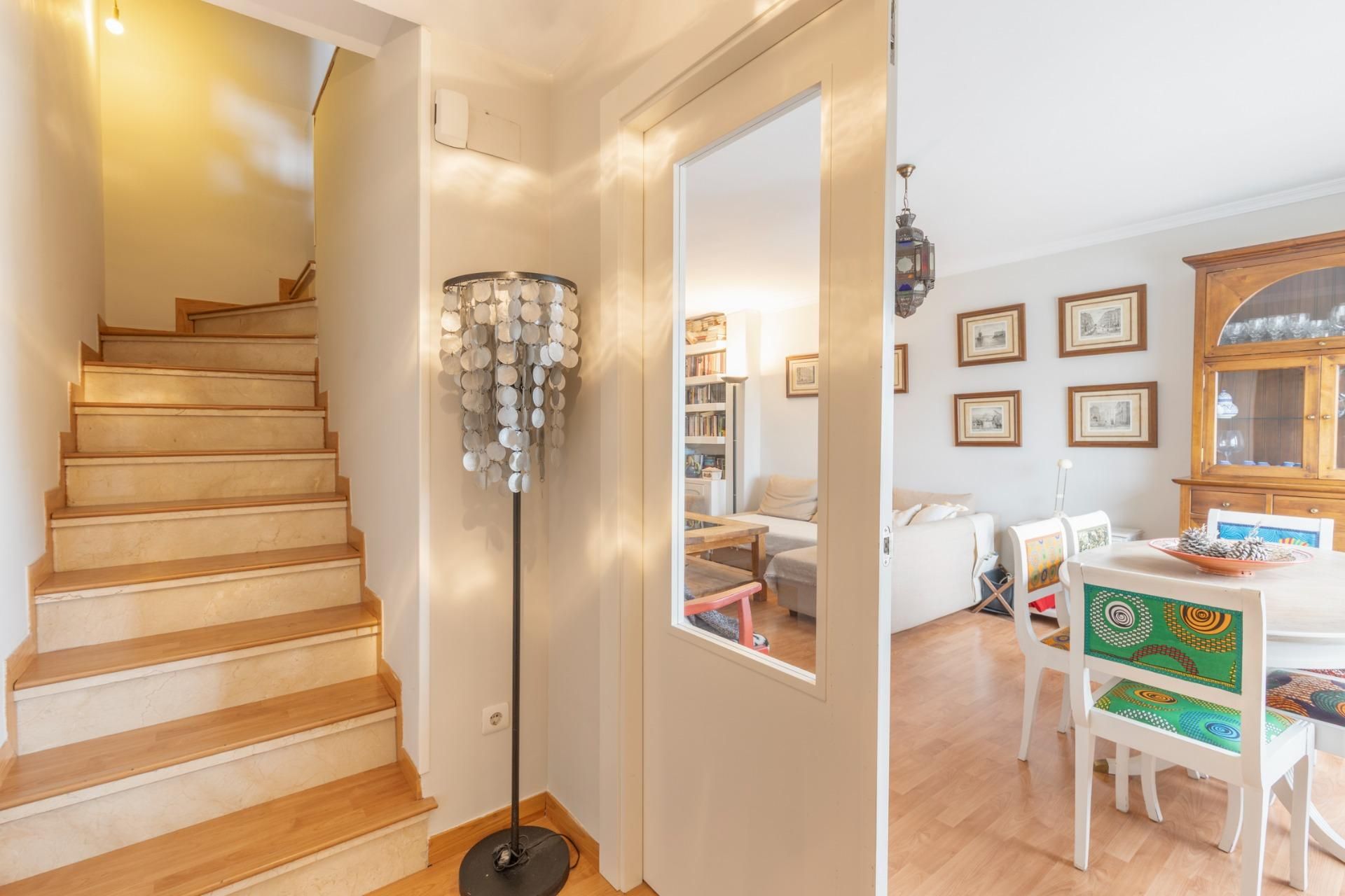 Casa adosada en venta en  Granada Capital con Aire acondicionado, Calefacción y Piscina comunitaria