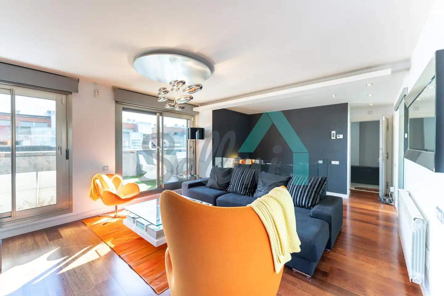 Wohnzimmer von Maisonette zum Verkauf in Oviedo  mit Heizung, Terrasse und Abstellraum