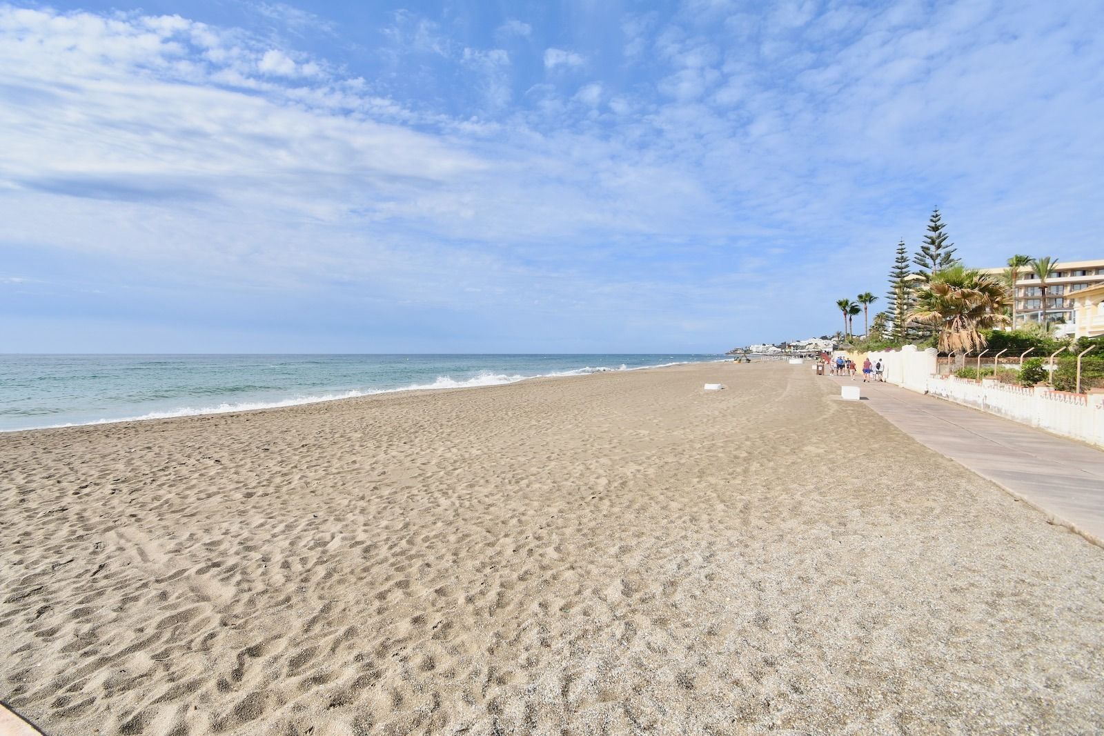 Vista exterior de Piso en venta en Mijas con Aire acondicionado, Calefacción y Amueblado