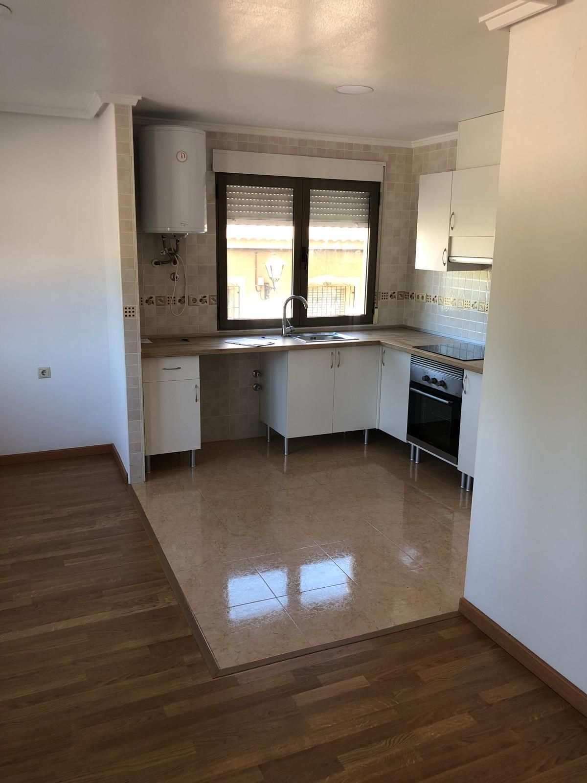 Cuina de Apartament de lloguer en Fortuna amb Forn