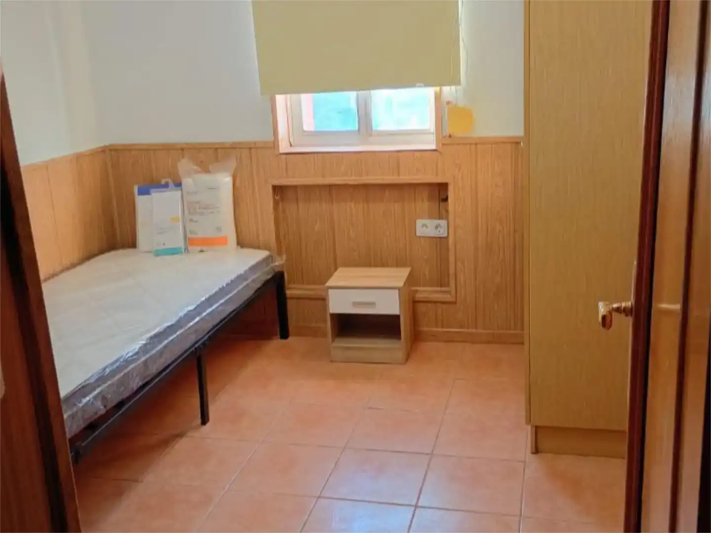 Schlafzimmer von Wohnung zur Miete in Benavente mit Balkon