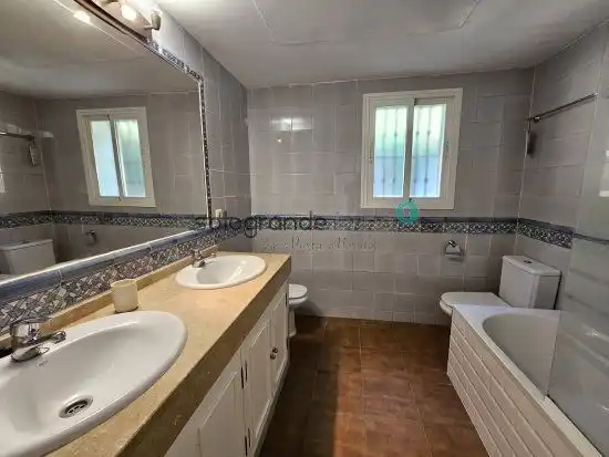Bany de Casa o xalet de lloguer en La Alcaidesa amb Aire condicionat, Calefacció i Terrassa