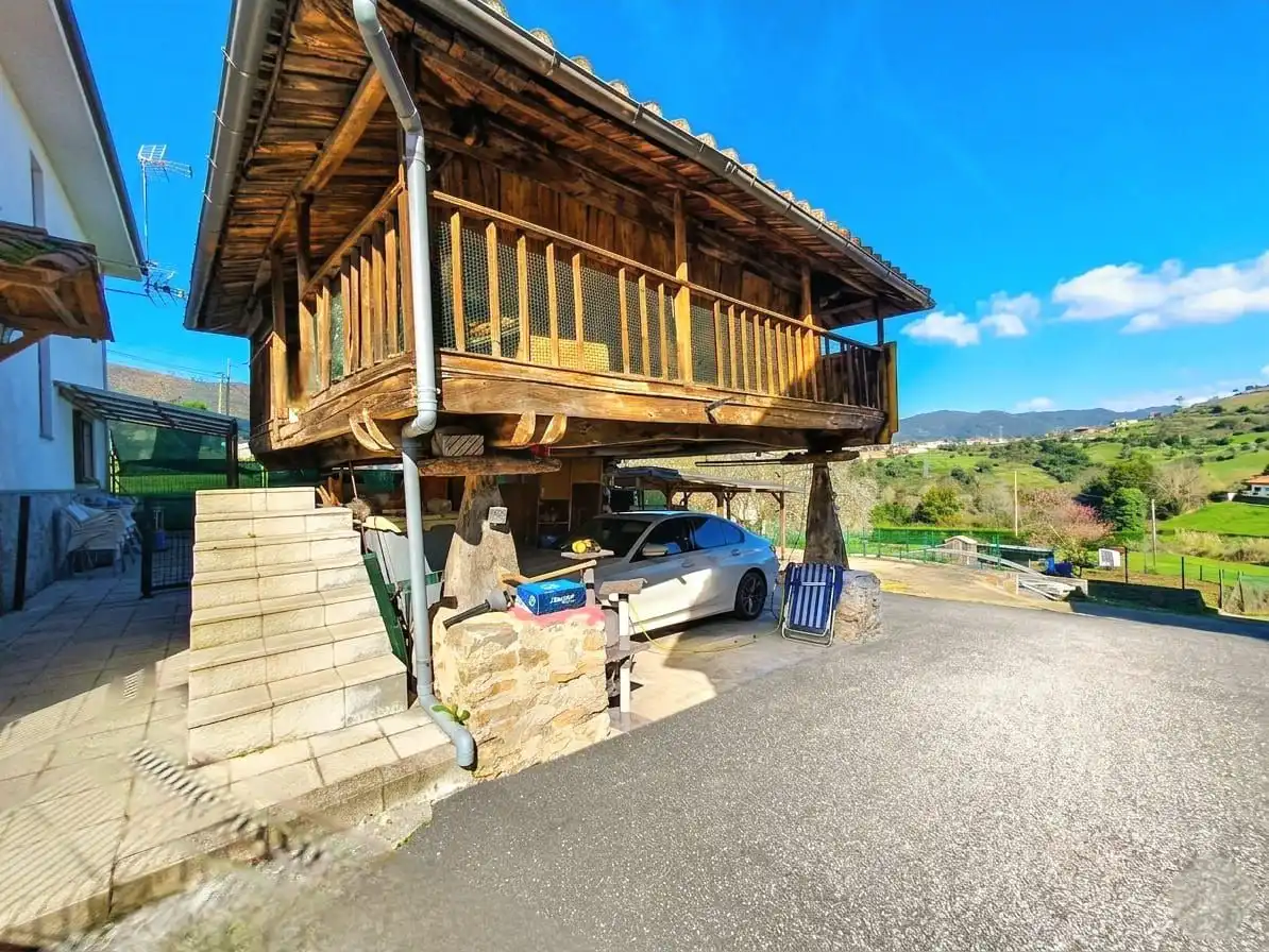 Außenansicht von Haus oder Chalet zum Verkauf in Grado mit Heizung, Privatgarten und Terrasse