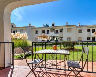 Jardí de Planta baixa en venda en Mijas amb Aire condicionat, Terrassa i Piscina