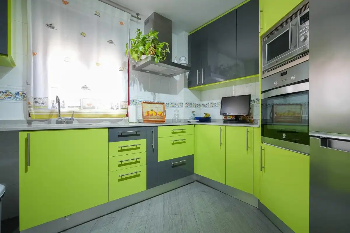 Cocina de Piso en venta en Torrejón de Ardoz con Aire acondicionado, Calefacción y Jardín privado