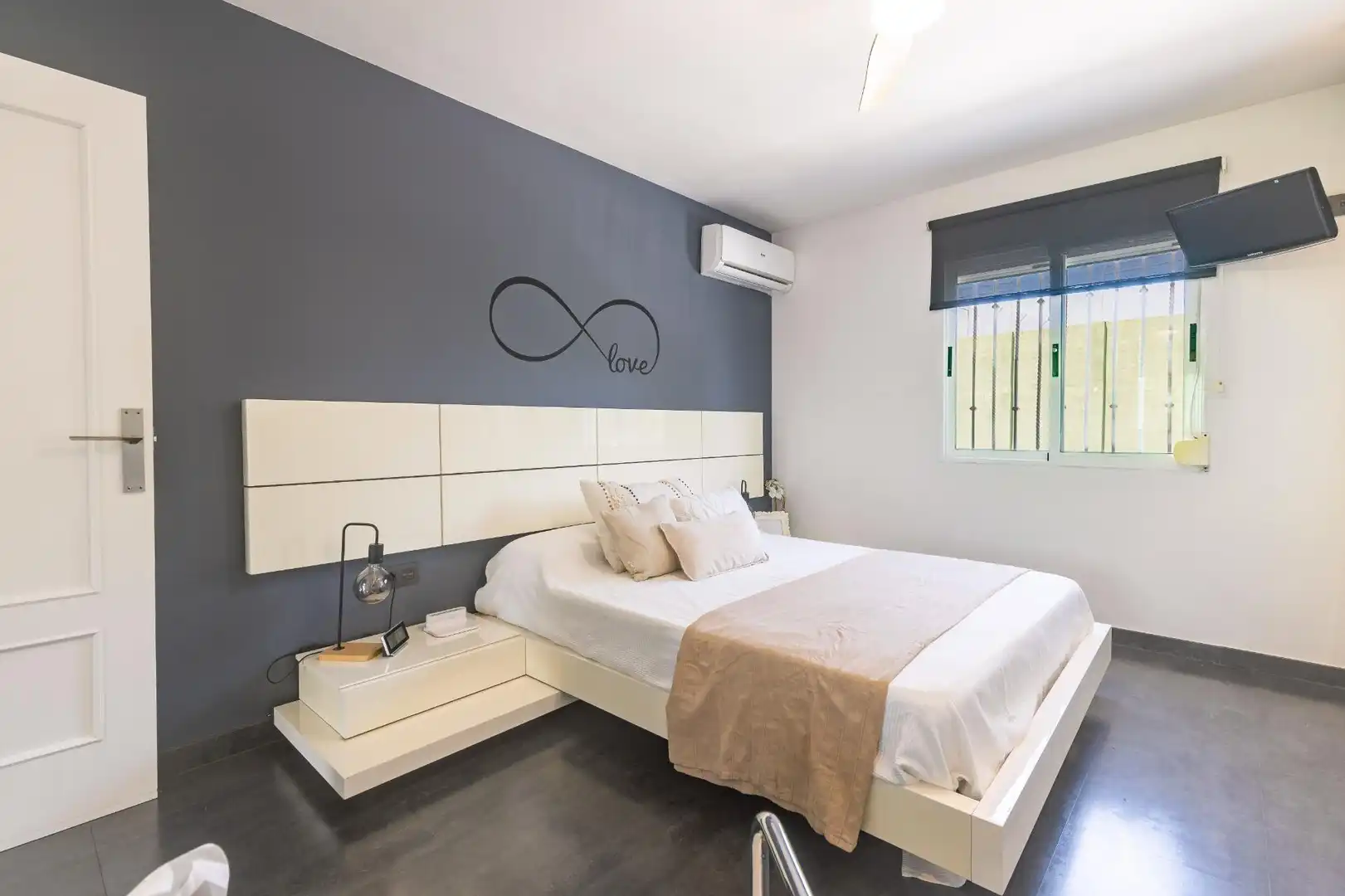 Habitación de Casa adosada en venta en Benimuslem con Aire acondicionado, Calefacción y Parquet