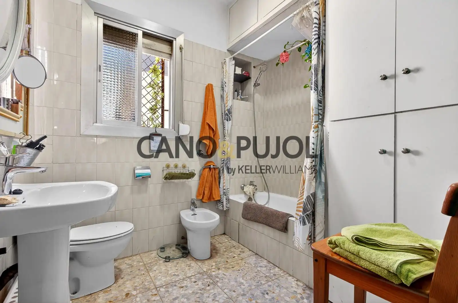 Baño de Piso en venta en Barcelona con Calefacción