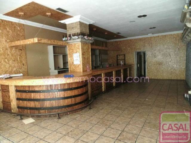 Local comercial en Alquiler en La Villa - Bazuelo