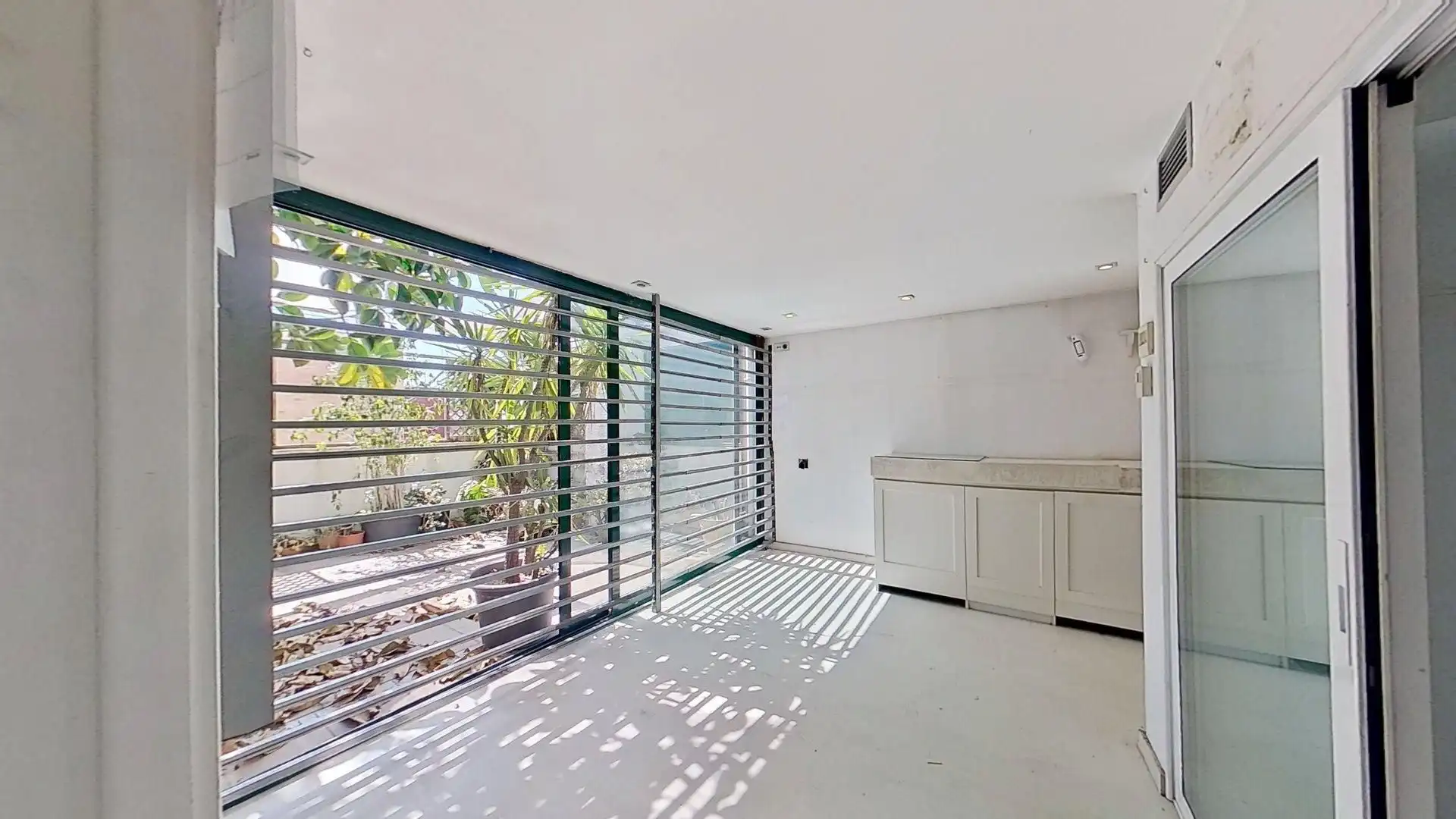 Terrasse von Einfamilien-Reihenhaus zum Verkauf in El Prat de Llobregat mit Privatgarten und Terrasse
