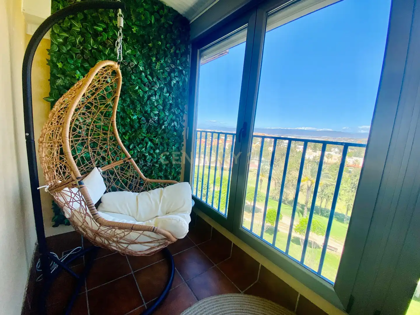 Terraza de Estudio en venta en El Ejido con Aire acondicionado, Balcón y Piscina comunitaria