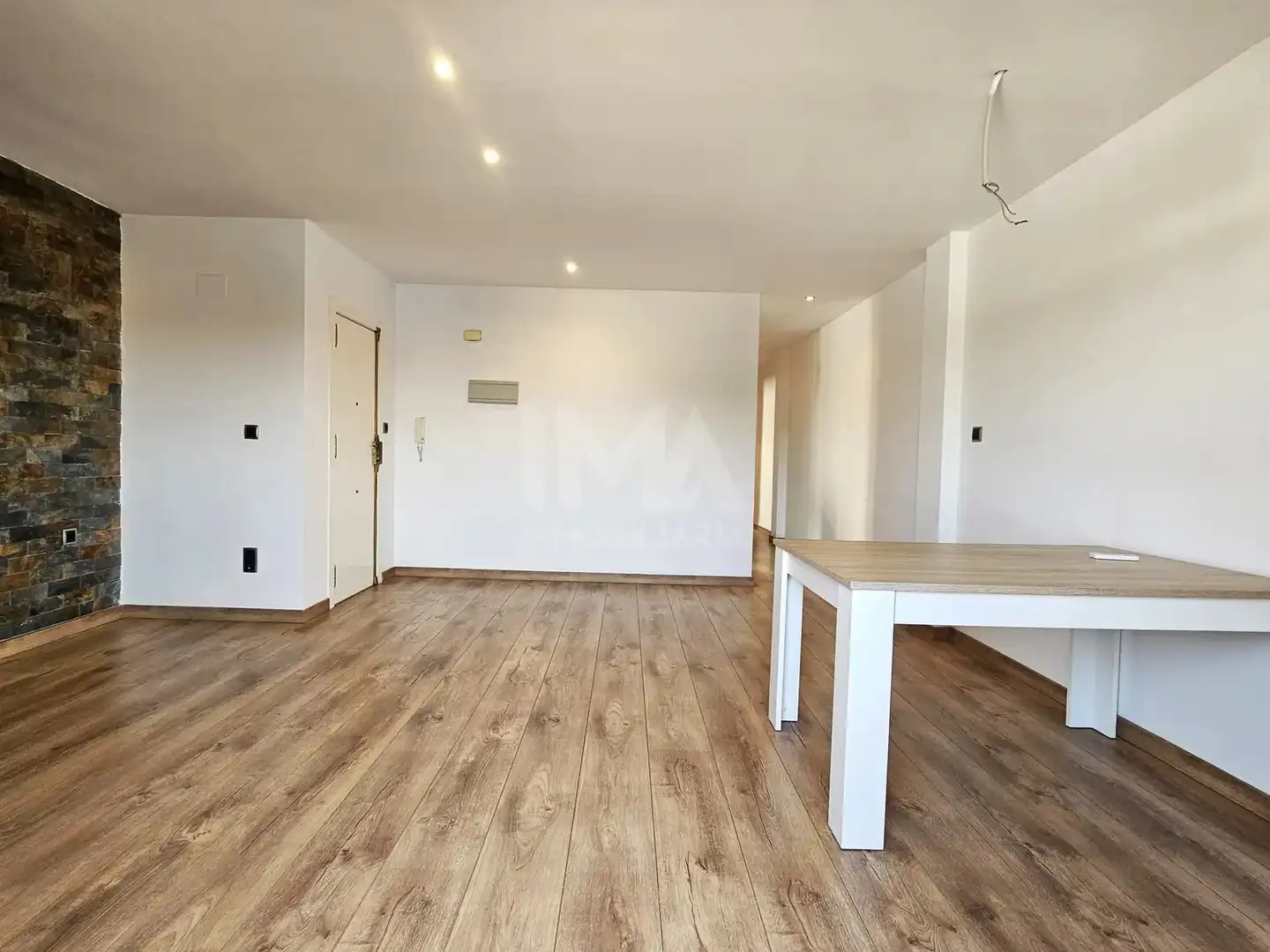 Sala d'estar de Pis de lloguer en L'Eliana amb Aire condicionat, Parquet i Forn