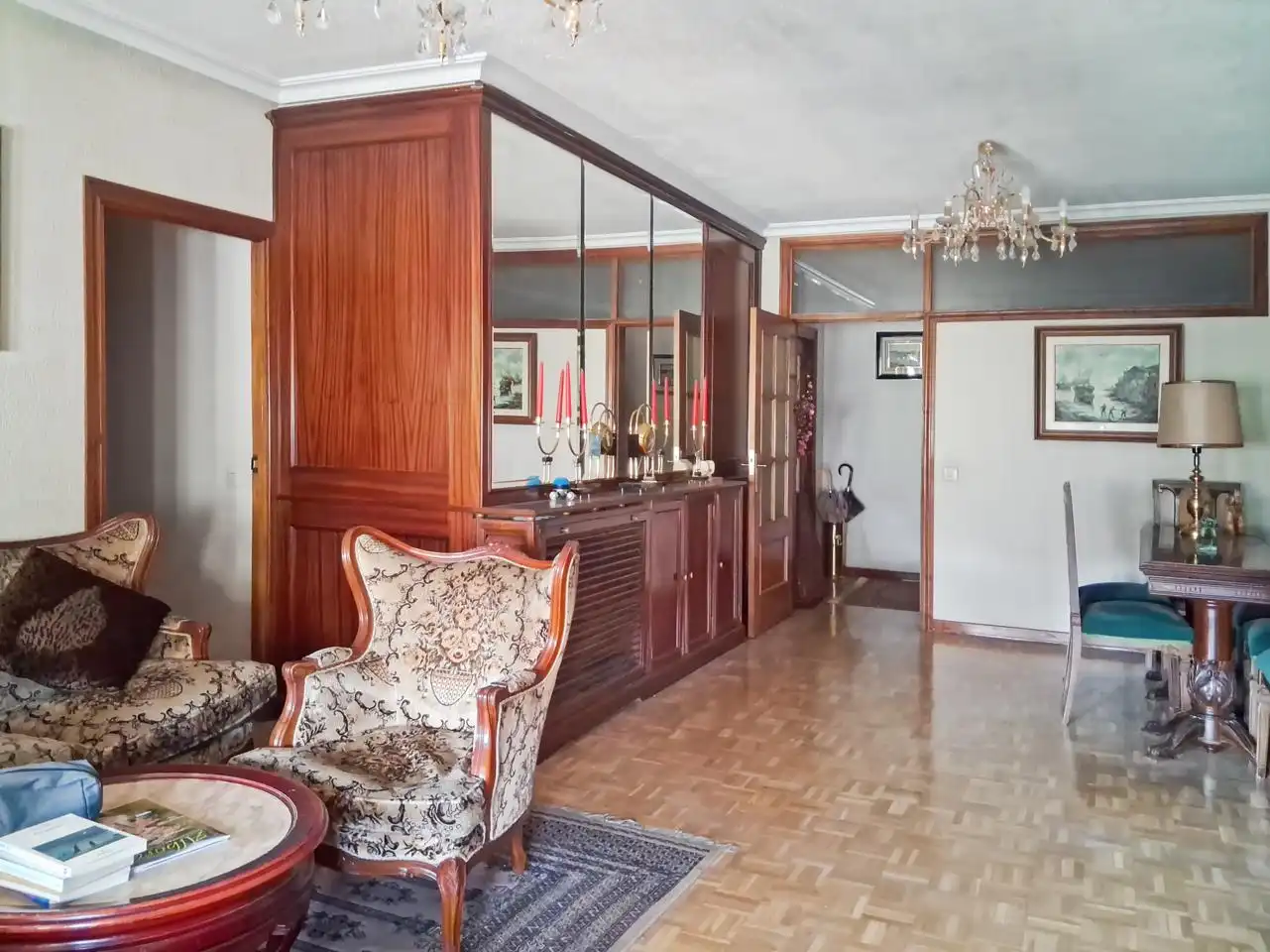 Sala d'estar de Pis en venda en Madrid amb Calefacció, Parquet i Terrassa