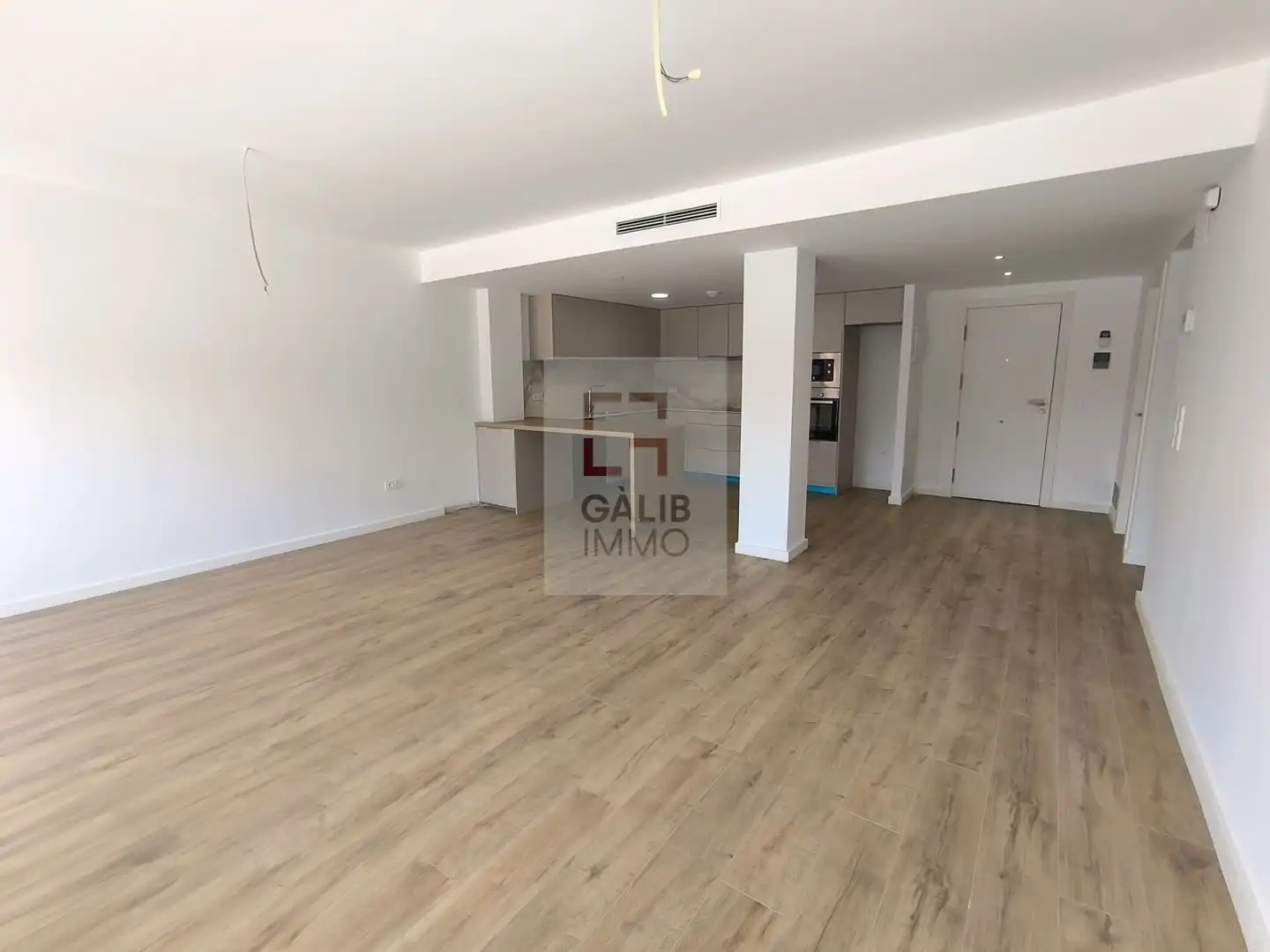 Sala d'estar de Planta baixa en venda en Figueres amb Aire condicionat, Terrassa i Traster