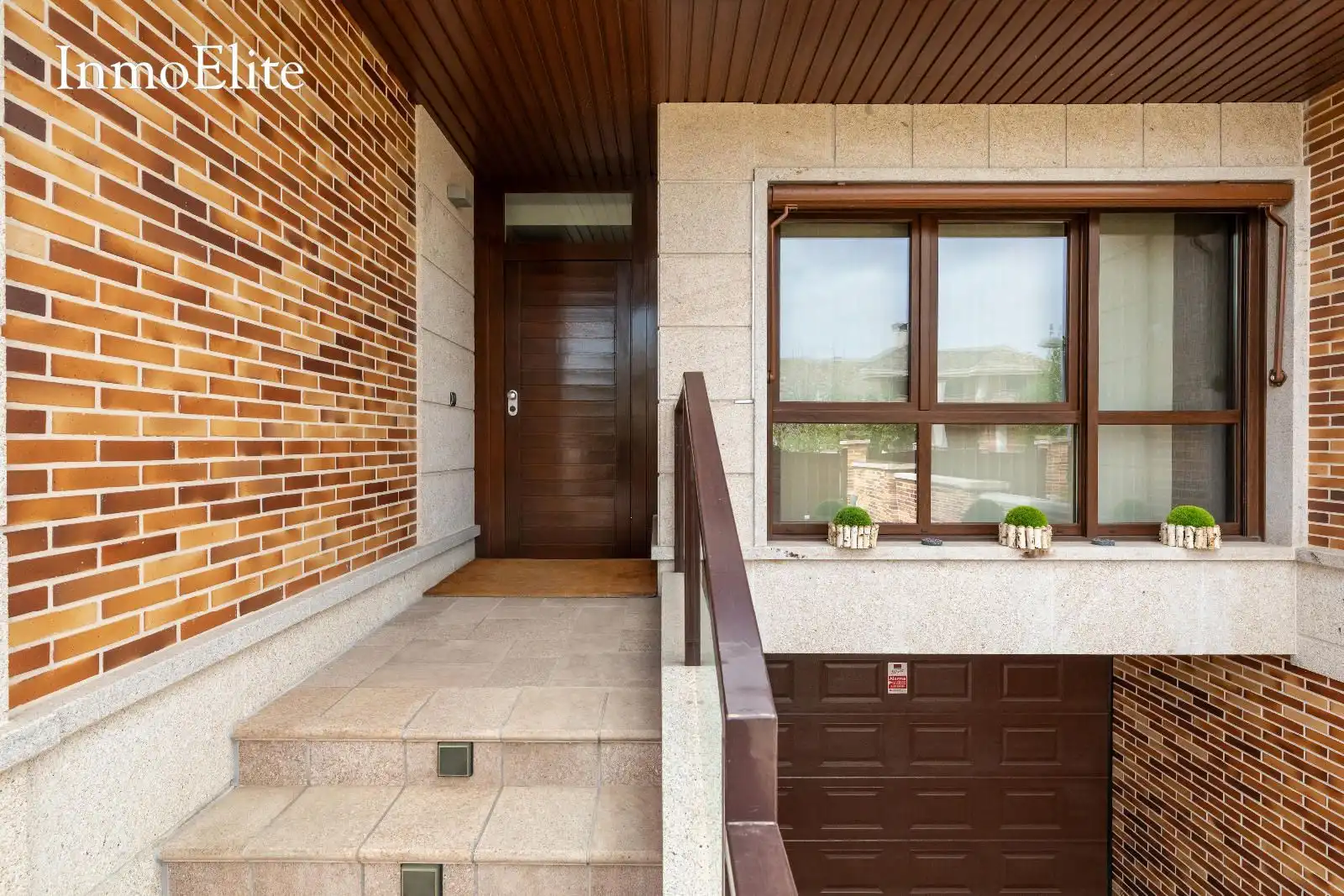 Exterior view of Detached homes for sale in Majadahonda  with Air Conditioner, Heating and Private garden