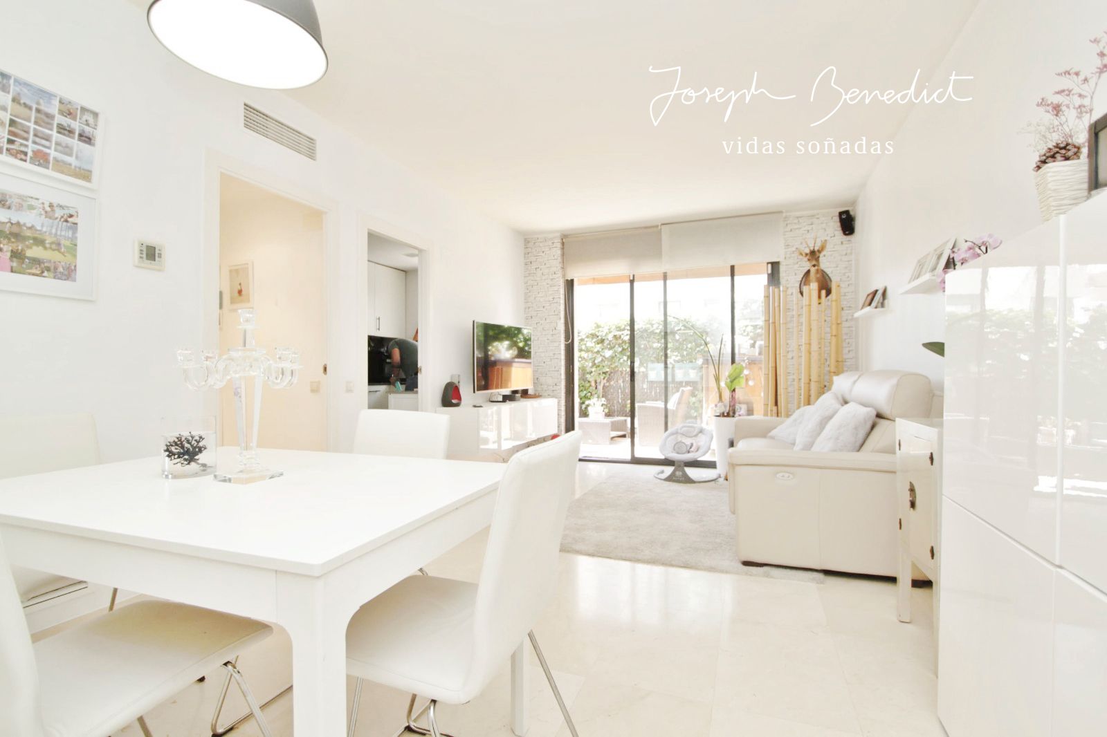Living room of Planta baja for sale in Castelldefels  with Air Conditioner, Heating and Private garden