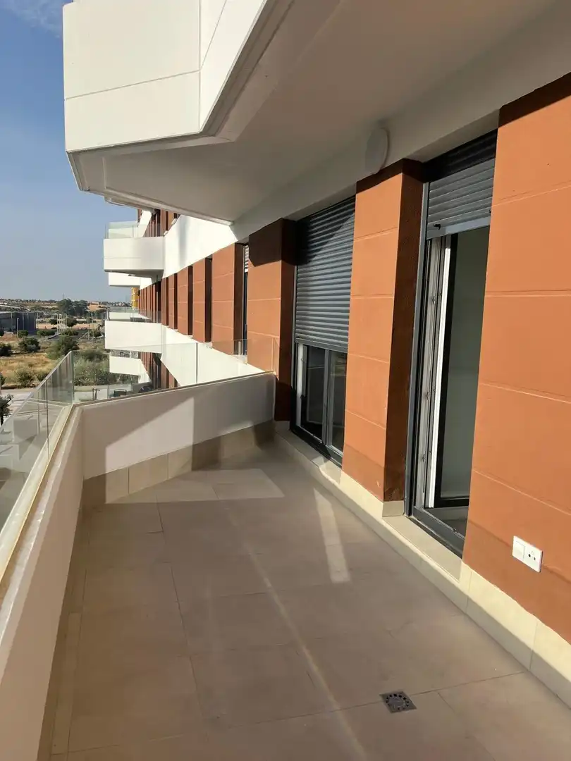 Terrace of Flat for rent in Dos Hermanas  with Air Conditioner, Heating and Private garden
