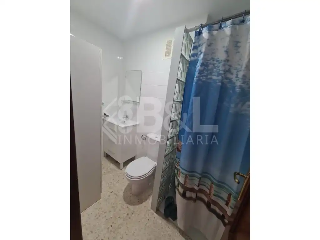 Badezimmer von Wohnung zur Miete in Huelva